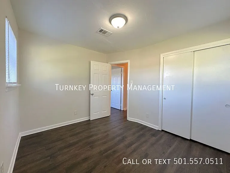 7124 Twin Oaks Rd — Photo 8