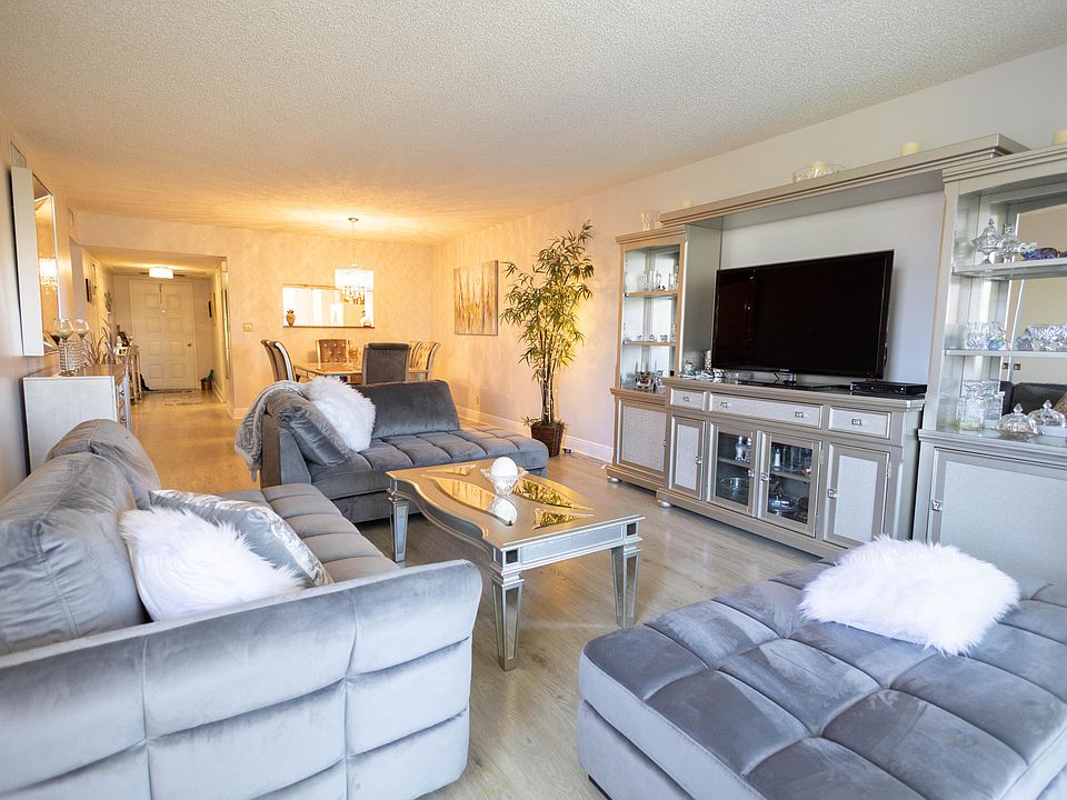 1st image of 535 Oaks Drive #407