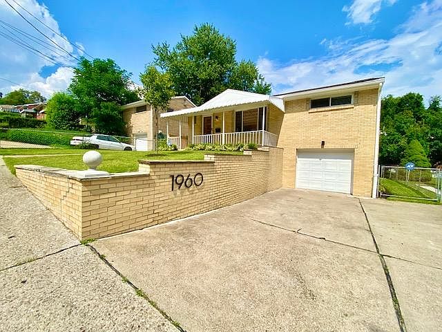 1960 Federal St. call/text 412.897.0330