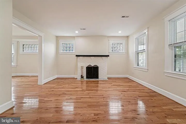 3911 Chatham Rd — Photo 10