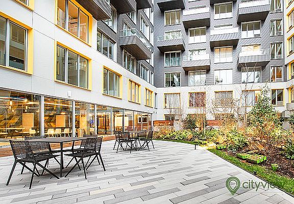 5th image of 10 Montieth St #113