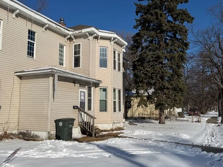 303 Logan Ave — Photo 10