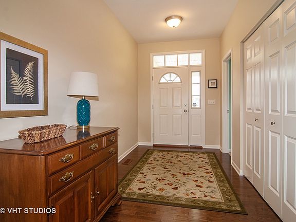 4th image of 1037 N Carly Cir