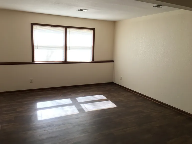 5840 Cherry Pl #B — Photo 10