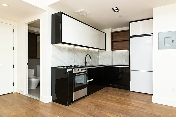 Rented by Nooklyn NYC LLC | media 12