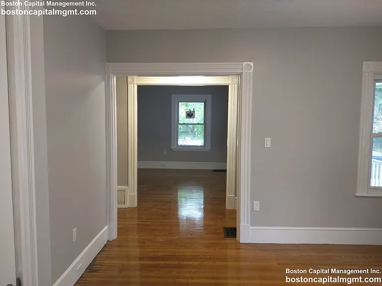 Touro Ave — Photo 6