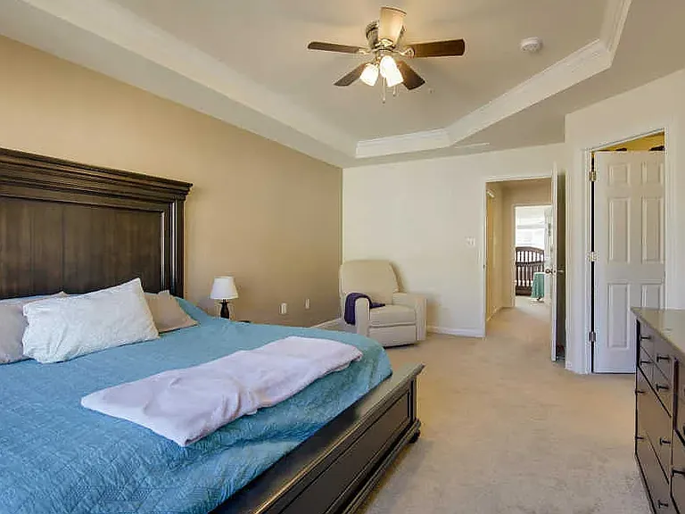 517 Pebblebrook Ln — Photo 18
