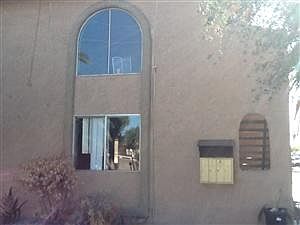 2nd image of 4412 Caliente St APT A