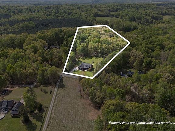 5th image of 432 Vine Dr