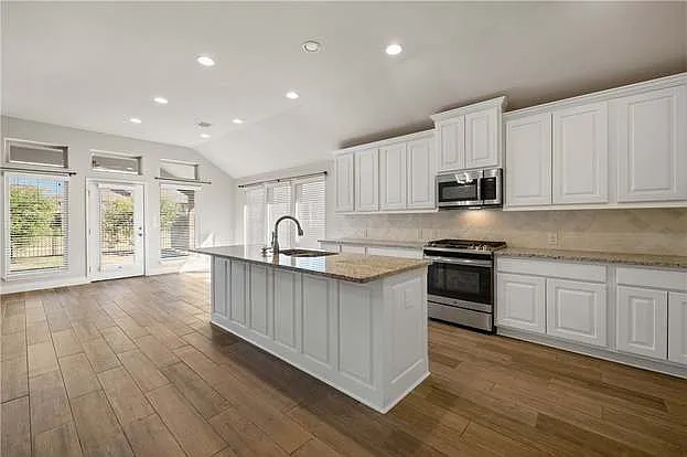 421 Inspiration Dr — Photo 31