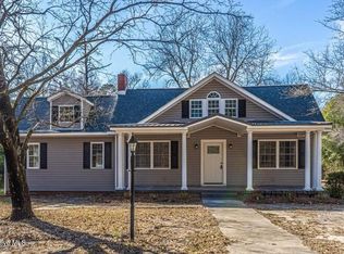 817 Aberdeen Road, Laurinburg, NC 28352