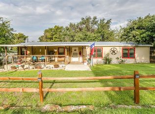 1020 Mustang Trl, Granbury, TX 76049