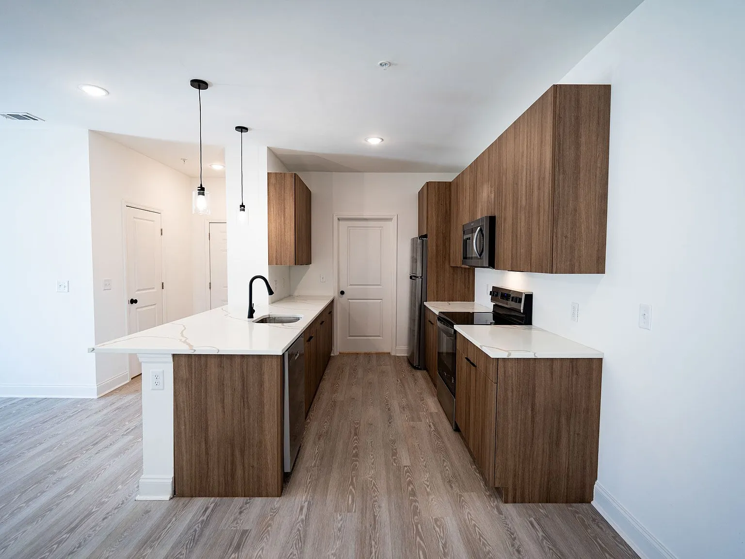 The Premiere at Brunswick Apartment Homes — Photo 3