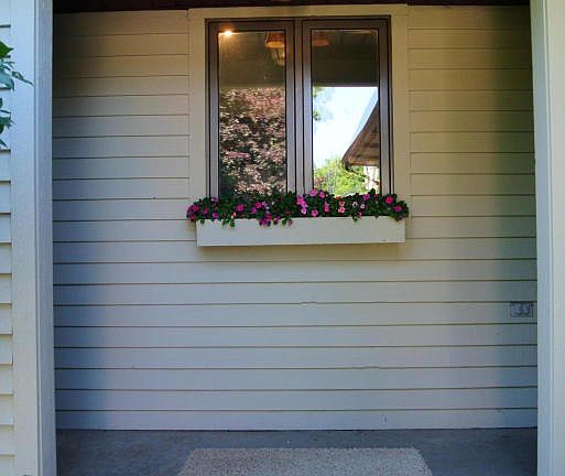 2nd image of 2281 Thistledowne Dr NE