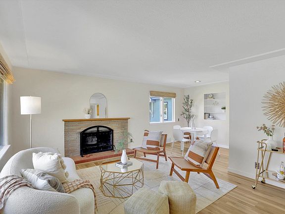 3rd image of 3623 W Heroy Ave