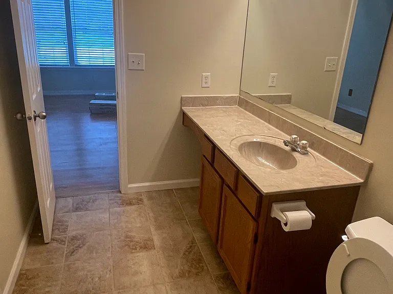 Oakview Dr — Photo 6