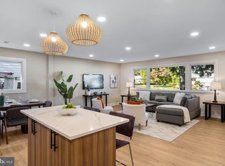 1019 Anna Rd, Huntingdon Valley, PA 19006