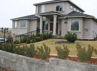 508 E 44th Ave, Kennewick, WA