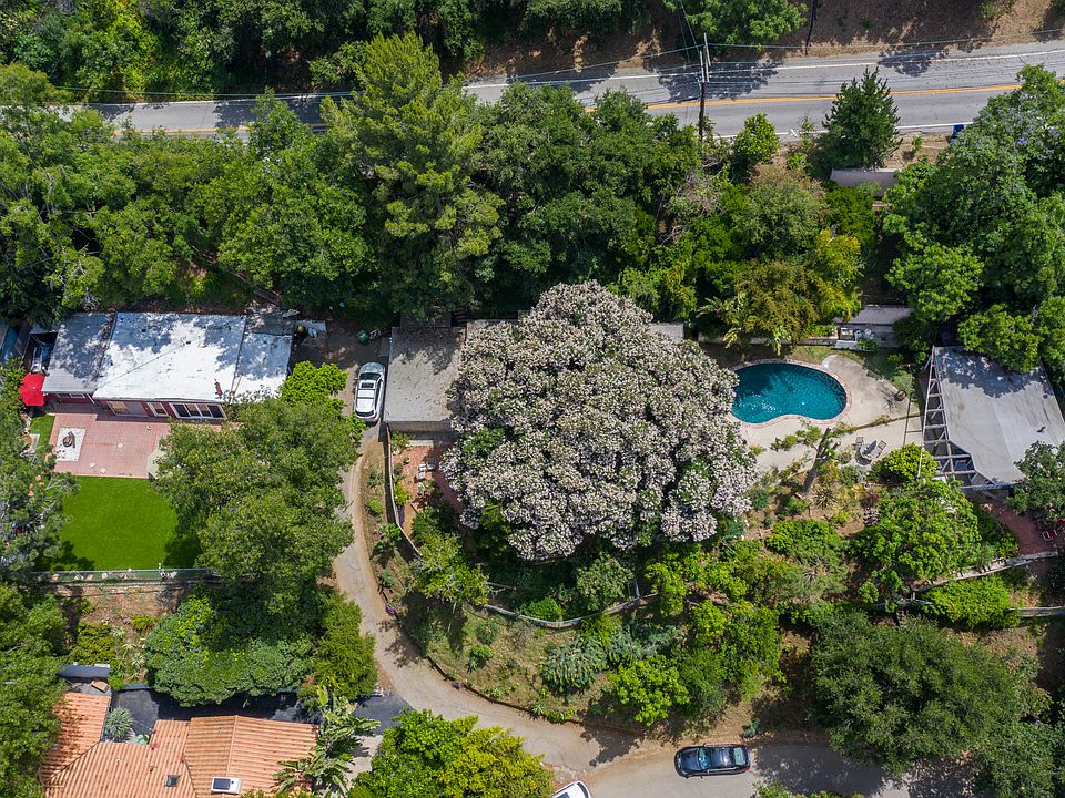 1st image of 7468 Mulholland Dr