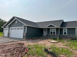 2530 Meyer Way, De Pere, WI 54115