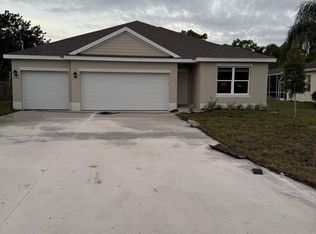 2361 SE Heathwood Cir, Port Saint Lucie, FL 34952