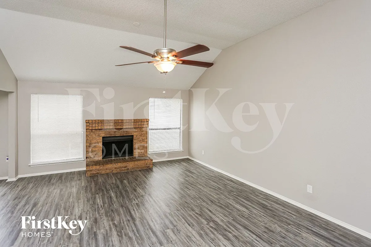 Building Photo - 1269 Roan Dr
