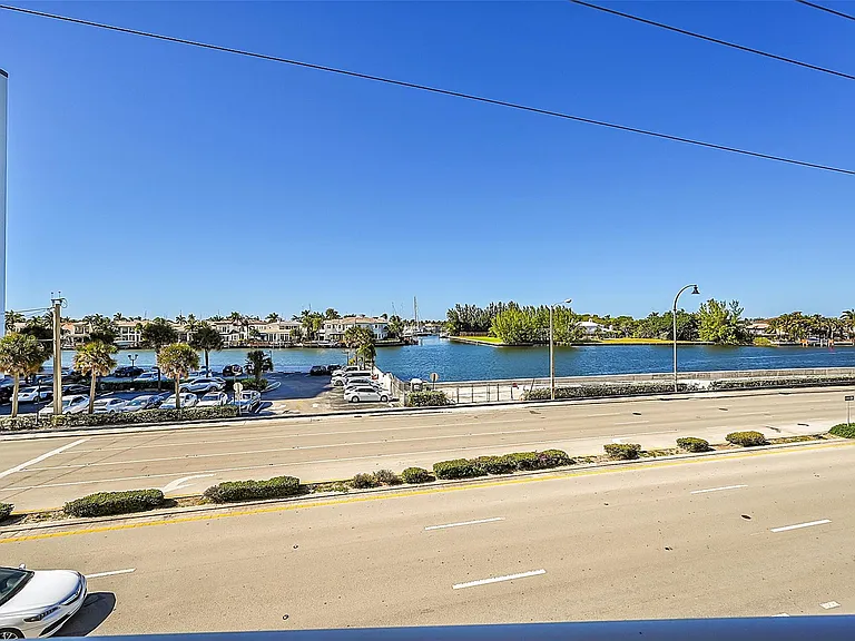 1401 S Ocean Dr #304 — Photo 39