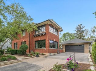 519 Highland Ave, Naperville, IL 60540