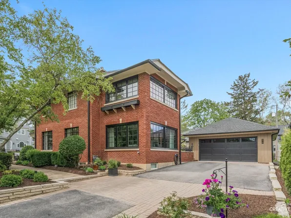519 Highland Ave, Naperville, IL 60540