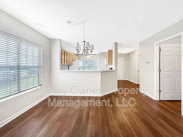 112 Stewart Pl — Photo 14