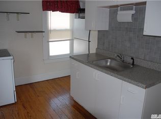 17 Fulton St, Centereach, NY 11720