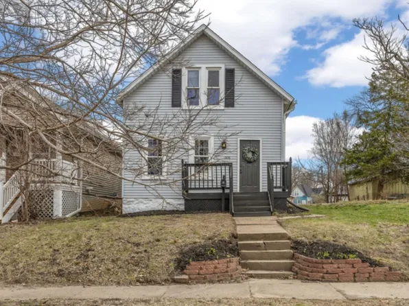(undisclosed Address), Cedar Rapids, IA 52401