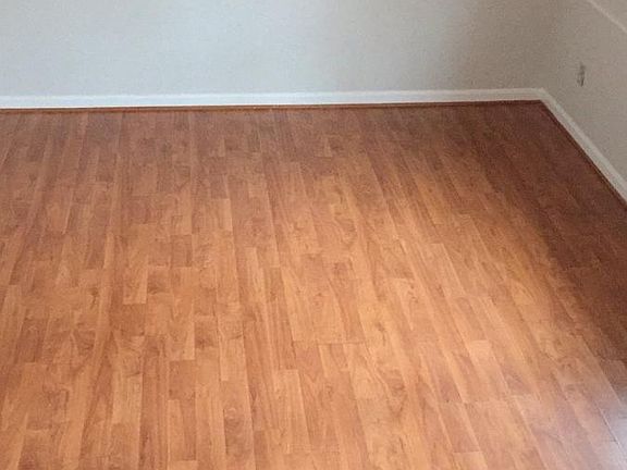 5th image of 307 Clagett Dr