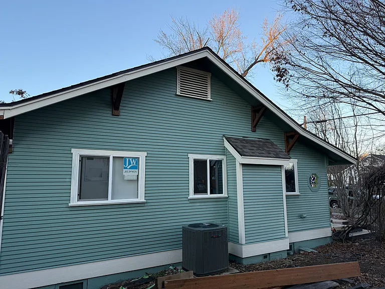 414 Newtown St — Photo 18