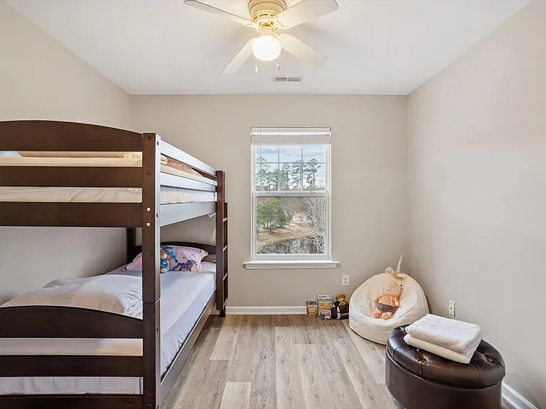 104 Linden Park Ln — Photo 10
