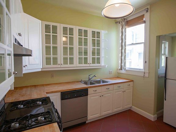 2nd image of 1534 Hayes St #6
