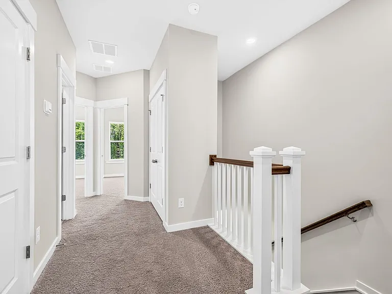 417 Talbot Dr — Photo 34