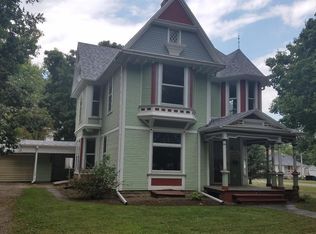 313 2nd St, Wapello, IA 52653