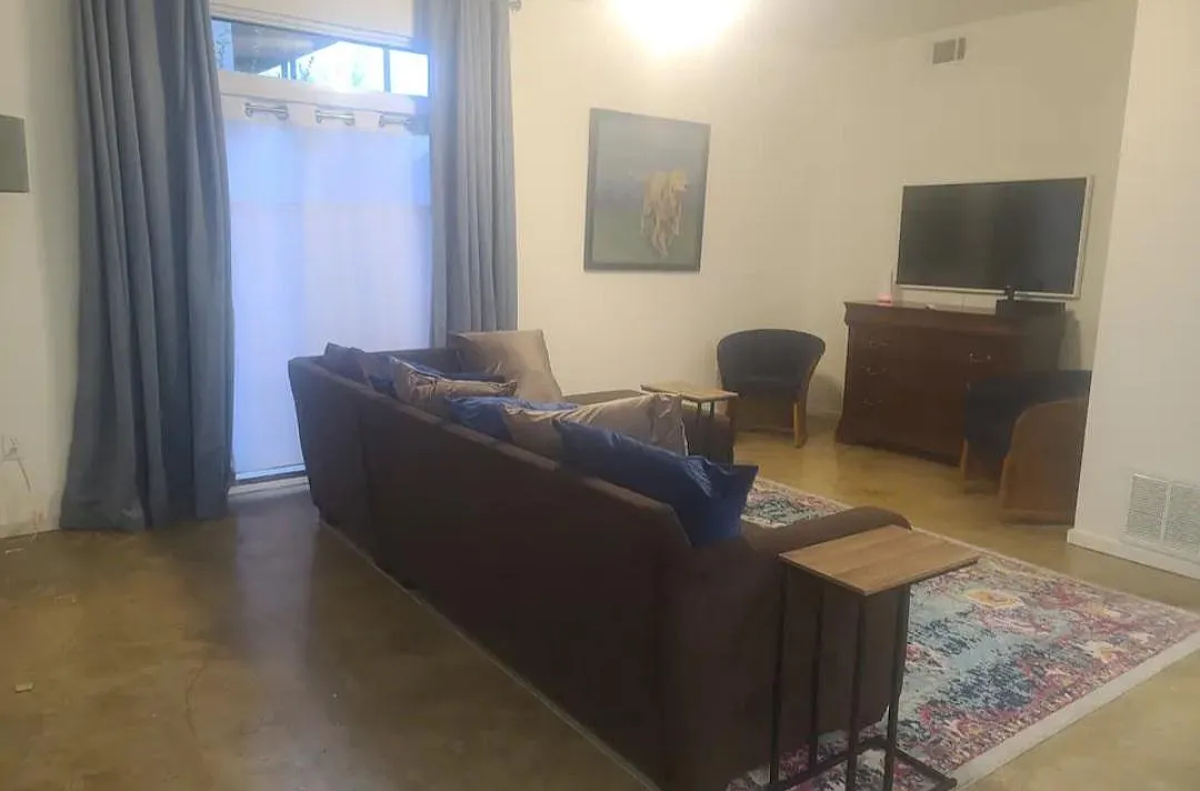 1 bed, 700 sqft, $925 — Photo 3