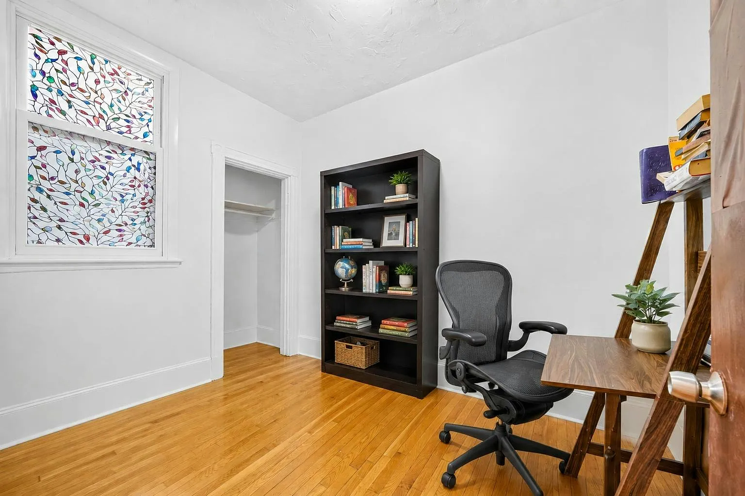 38-40 Catawba Street, Unit 2 — Photo 2