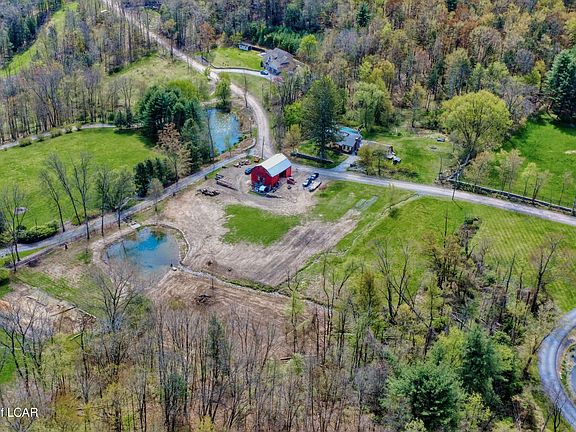4th image of 158 Cummings Rd