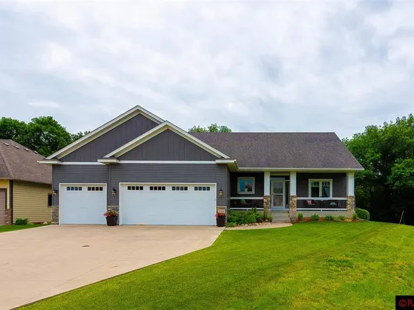 128 Joshua Ct, Mankato, MN 56001