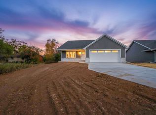 1447 Hoffman Rd, Green Bay, WI 54311