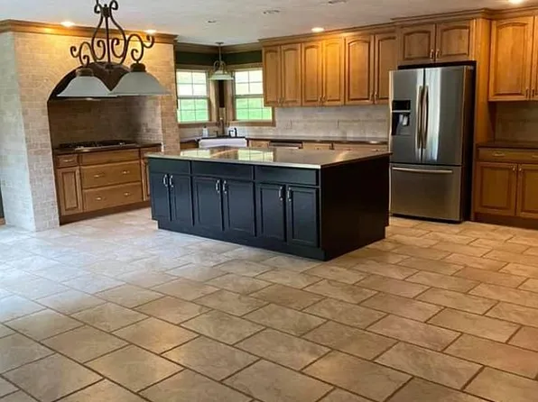 541 Toms Ln, Blairsville, PA 15717