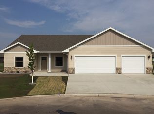 95 Glenview Loop, Saint Cloud, MN 56303