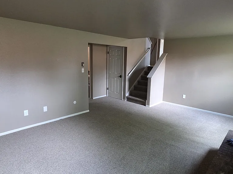 1979 Sandalwood Ln — Photo 17