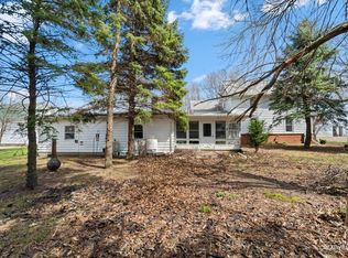 15555 McGirr Rd, Hinckley, IL 60520