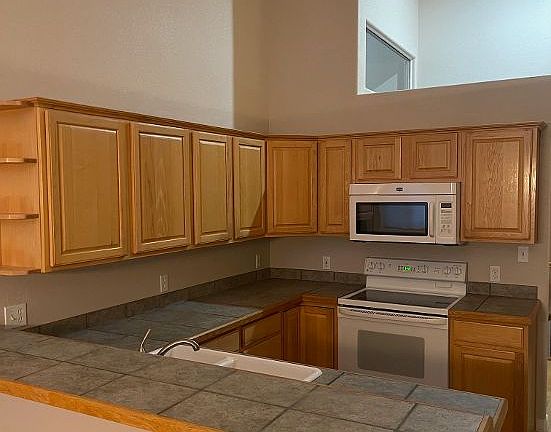 202-Poppy-Kit_11072024