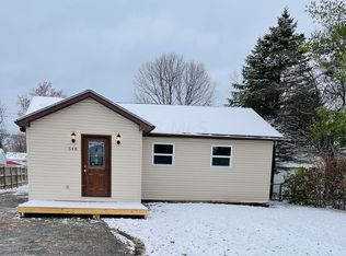 548 Stockbridge Rd, Columbus, OH 43207