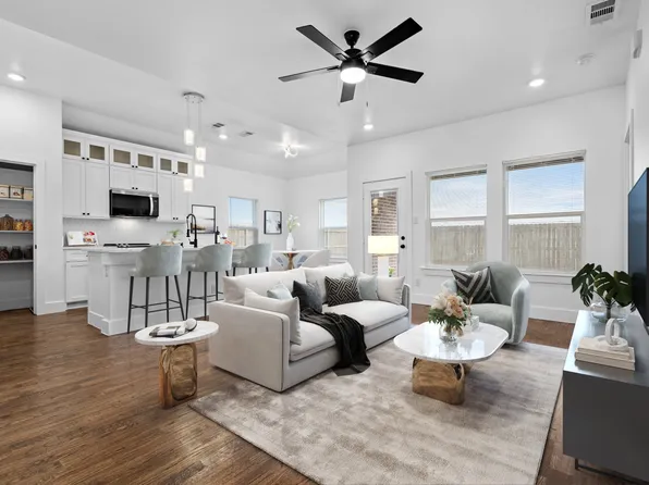 1037 Springview Ln, Mabank, TX 75147